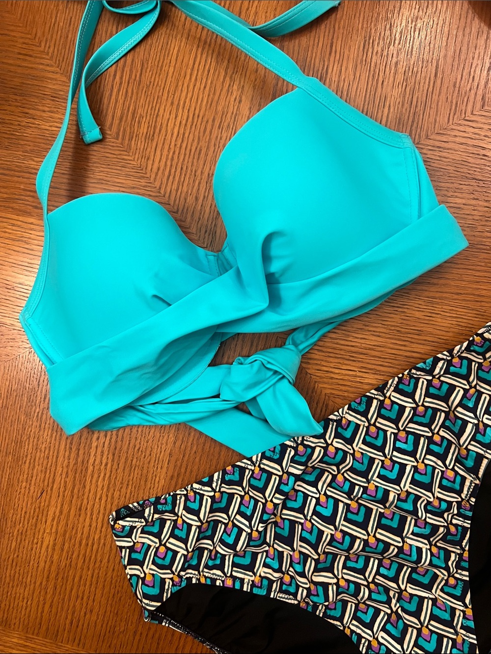 Turquoise Twist Large Bikini Top with Patterned size 14 Bottom